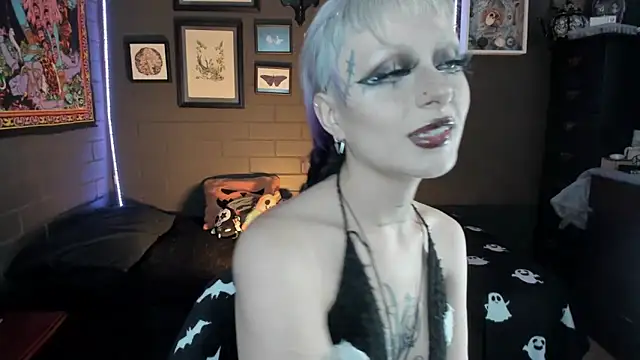 Snapshot of insania_9999_ chatting on November 26, 2025, 5:13 pm insania 9999 online show from November 26, 2025, 5:13 pm