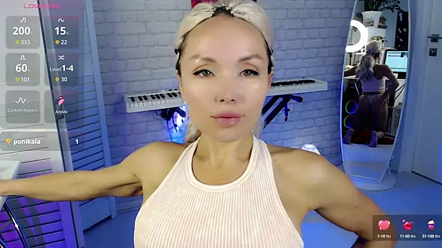 Snapshot of WhiteBunny chatting on September 26, 2025, 9:49 am WhiteBunny online show from September 26, 2025, 9:49 am