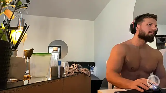 waht123 online show from November 14, 2025, 12:20 pm