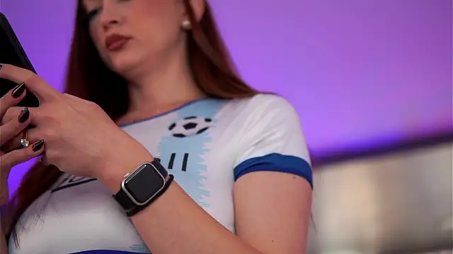 Snapshot of HotSkinnyX chatting on September 22, 2025, 6:19 am HotSkinnyX online show from September 22, 2025, 6:19 am