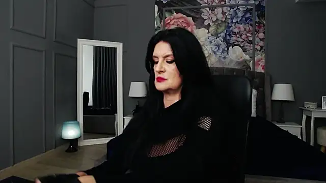 Snapshot of DomMelissaW chatting on December 14, 2024, 1:27 am DomMelissaW online show from December 14, 2024, 1:27 am