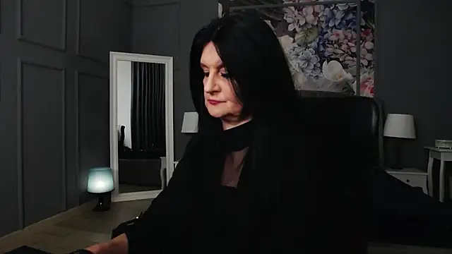 Snapshot of DomMelissaW chatting on March 19, 2025, 12:26 am DomMelissaW online show from March 19, 2025, 12:26 am