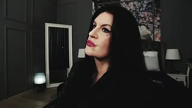 Snapshot of DomMelissaW chatting on November 13, 2025, 10:02 pm DomMelissaW online show from November 13, 2025, 10:02 pm