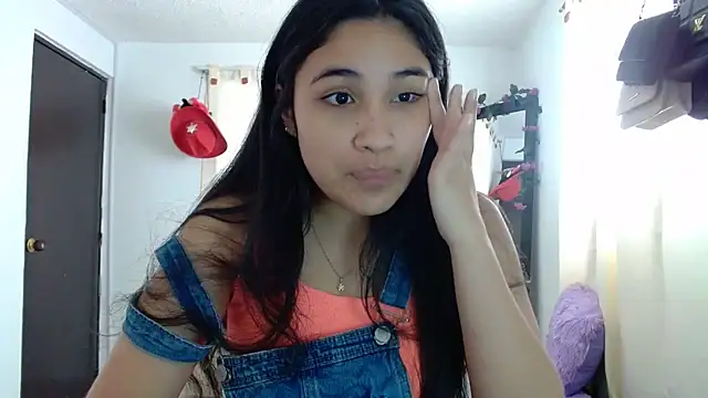 Snapshot of InocentHeaven1 chatting on February 11, 2025, 1:20 pm InocentHeaven1 online show from February 11, 2025, 1:20 pm