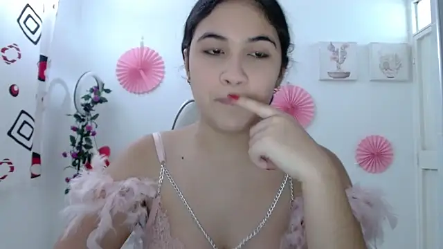 Snapshot of InocentHeaven1 chatting on October 11, 2025, 12:50 pm InocentHeaven1 online show from October 11, 2025, 12:50 pm