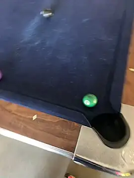 LeaGambit   online show from February 6, 2025, 10:00 pm