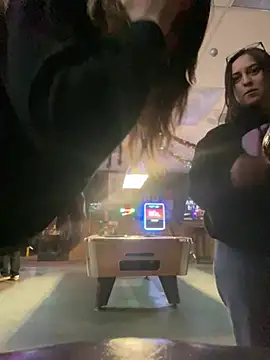 LeaGambit   online show from December 20, 2024, 6:08 am