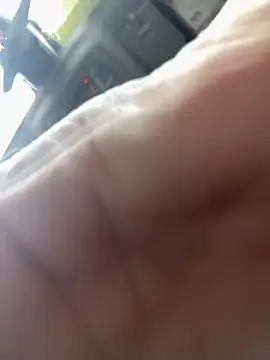 LeaGambit   online show from July 1, 2026, 5:57 pm