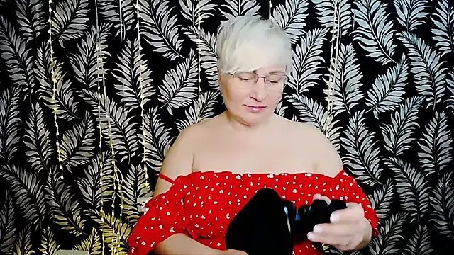 Snapshot of Olivia_playful chatting on May 29, 2026, 10:21 am Olivia playful online show from May 29, 2026, 10:21 am