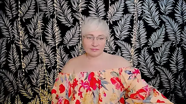 Snapshot of Olivia_playful chatting on April 30, 2026, 10:44 am Olivia playful online show from April 30, 2026, 10:44 am