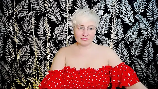 Snapshot of Olivia_playful chatting on May 4, 2026, 10:29 am Olivia playful online show from May 4, 2026, 10:29 am