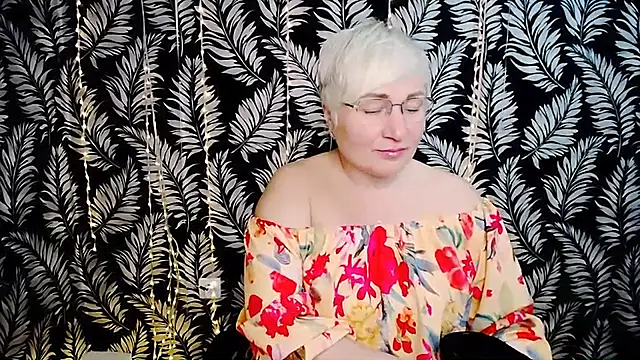 Snapshot of Olivia_playful chatting on April 26, 2026, 10:23 am Olivia playful online show from April 26, 2026, 10:23 am