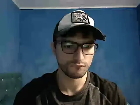 Snapshot of alex_blu chatting on January 5, 2026, 7:06 pm alex blu online show from January 5, 2026, 7:06 pm