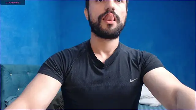 Snapshot of alex_blu chatting on October 9, 2025, 9:15 pm alex blu online show from October 9, 2025, 9:15 pm