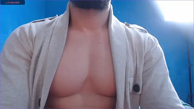 Snapshot of alex_blu chatting on October 7, 2025, 11:00 am alex blu online show from October 7, 2025, 11:00 am