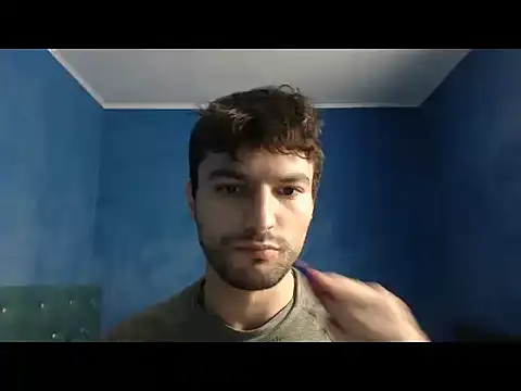 Snapshot of alex_blu chatting on January 7, 2026, 10:26 pm alex blu online show from January 7, 2026, 10:26 pm