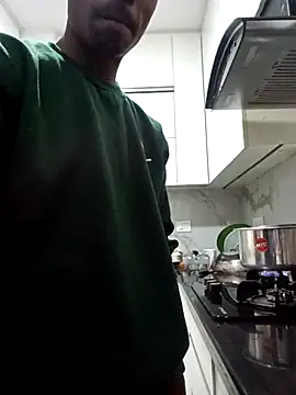 Snapshot of Lent_Medium chatting on November 11, 2025, 6:41 am Lent Medium online show from November 11, 2025, 6:41 am