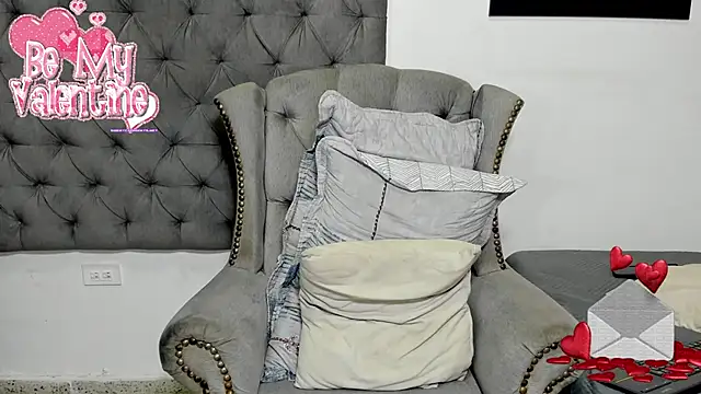 Snapshot of santhi_lee chatting on February 15, 2025, 2:37 am santhi lee online show from February 15, 2025, 2:37 am