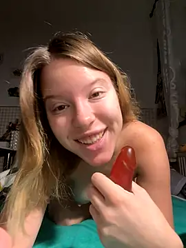 kimczii online show from October 27, 2025, 7:20 am