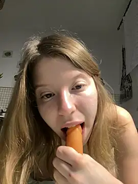 kimczii online show from April 9, 2026, 5:20 am