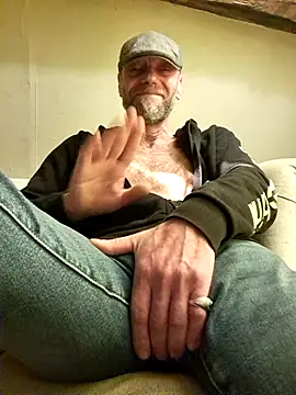 eddouxxx78 online show from February 8, 2025, 7:16 pm