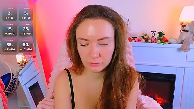 Snapshot of ___Emily___ chatting on February 9, 2025, 7:26 am    Emily    online show from February 9, 2025, 7:26 am