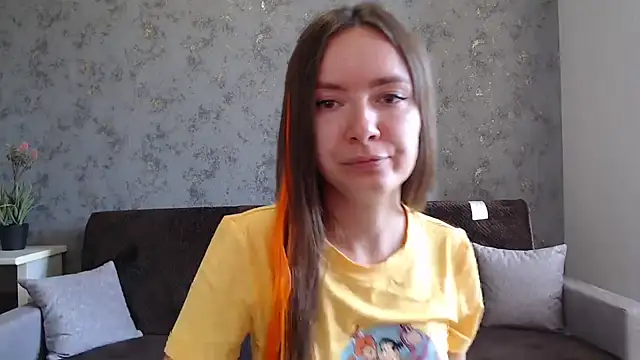 Snapshot of ___Emily___ chatting on September 14, 2025, 1:11 pm    Emily    online show from September 14, 2025, 1:11 pm