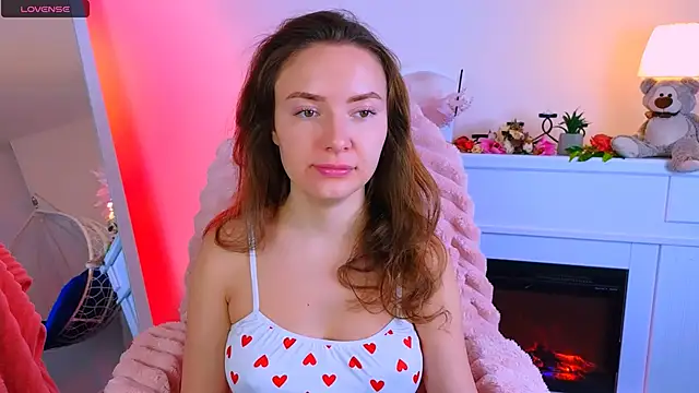 Snapshot of ___Emily___ chatting on February 14, 2025, 7:28 am    Emily    online show from February 14, 2025, 7:28 am