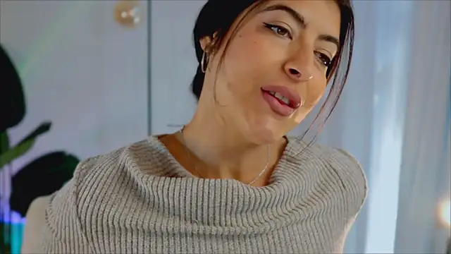 Snapshot of anabelcurvy chatting on January 12, 2025, 2:52 pm anabelcurvy online show from January 12, 2025, 2:52 pm