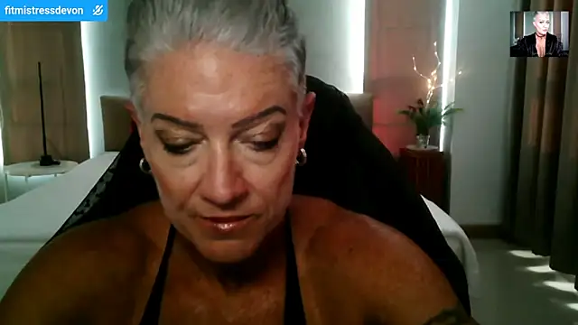 Snapshot of Devon2020 chatting on March 25, 2026, 10:36 am Devon2020 online show from March 25, 2026, 10:36 am