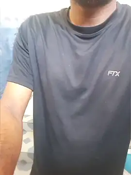 Snapshot of Itsdesi_boy chatting on April 4, 2026, 1:01 am Itsdesi boy online show from April 4, 2026, 1:01 am