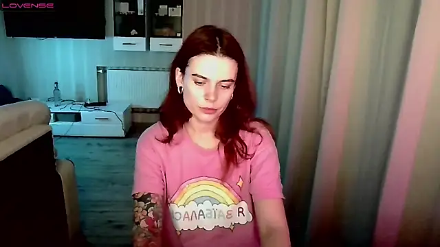 RinaDevil online show from November 14, 2025, 2:54 pm