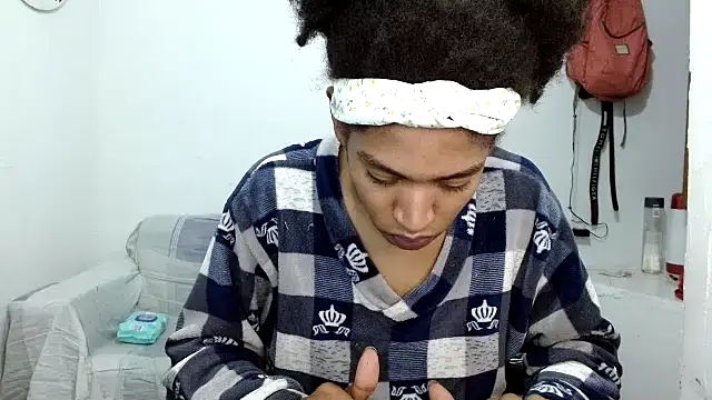 angelamarie1 online show from October 21, 2025, 12:26 pm