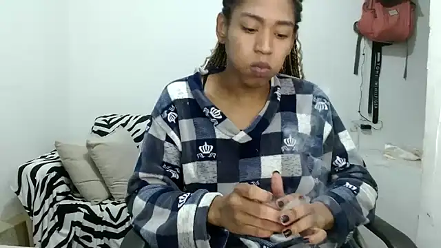 angelamarie1 online show from January 9, 2026, 9:44 pm