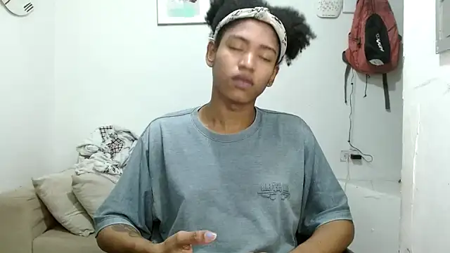 angelamarie1 online show from February 18, 2026, 8:49 pm