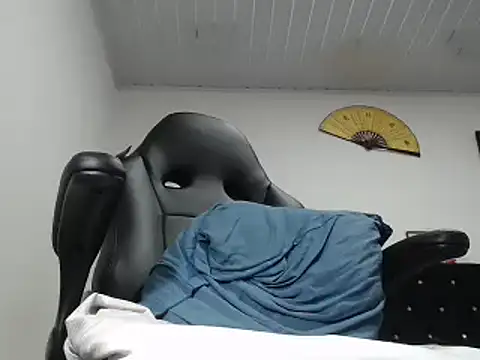pamelabigcock69 online show from May 3, 2026, 1:33 am