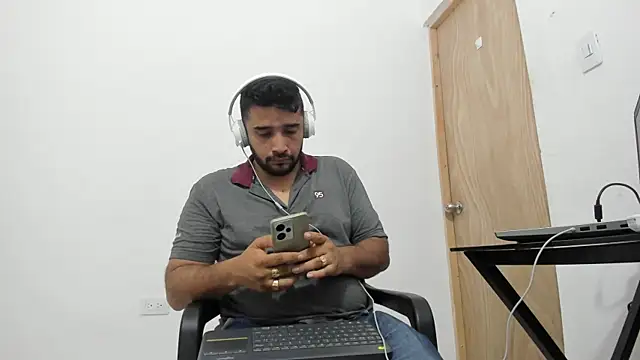 isearchcompany online show from December 21, 2025, 5:36 pm