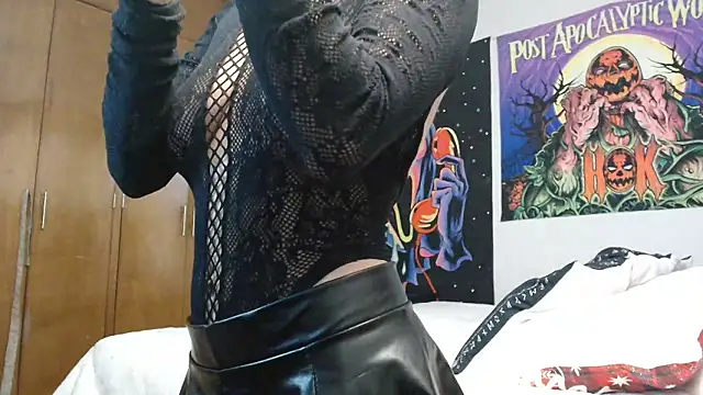 Snapshot of MINI_Petite chatting on January 9, 2026, 9:22 pm MINI Petite online show from January 9, 2026, 9:22 pm