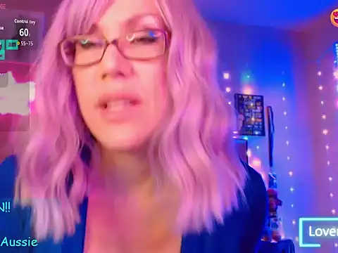 Snapshot of EmmaIsHere chatting on April 4, 2026, 2:34 pm EmmaIsHere online show from April 4, 2026, 2:34 pm