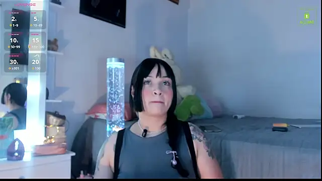 miaa-lee online show from November 9, 2025, 2:15 am