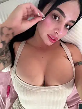 perla kem  online show from February 26, 2026, 8:20 pm