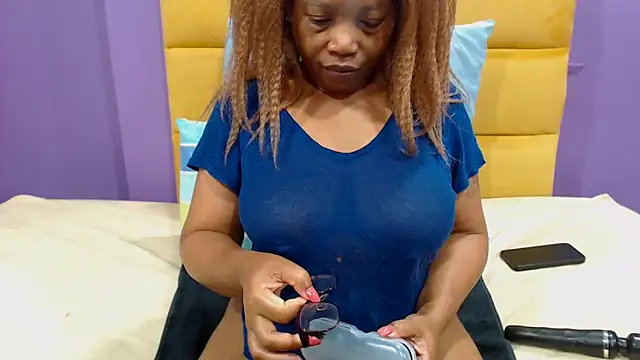 PeachAss4UU online show from November 27, 2025, 5:19 am