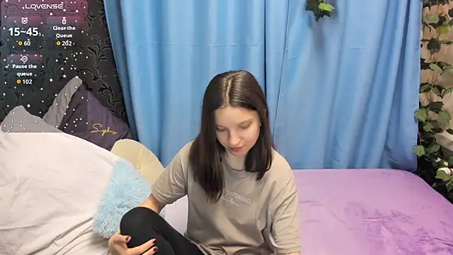 MelaniGrand online show from November 1, 2025, 9:36 am