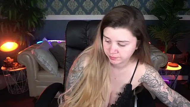 AmellyMilly online show from March 25, 2026, 8:19 pm