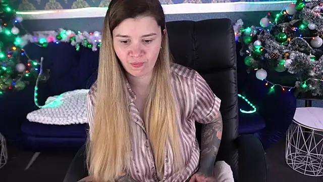 AmellyMilly online show from December 14, 2025, 8:09 am