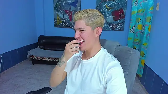 patrik 027 online show from October 7, 2025, 7:37 pm