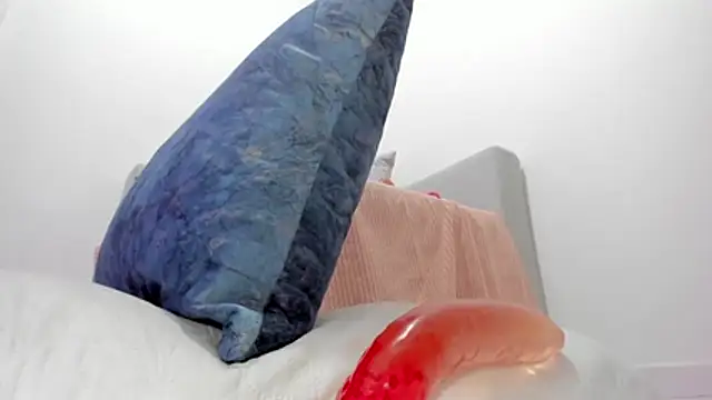 candy sweet  online show from July 3, 2026, 4:57 pm