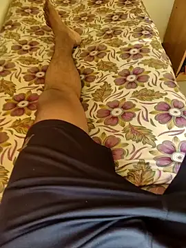 Snapshot of Mallupaiyanaachu chatting on December 17, 2025, 2:27 am Mallupaiyanaachu online show from December 17, 2025, 2:27 am