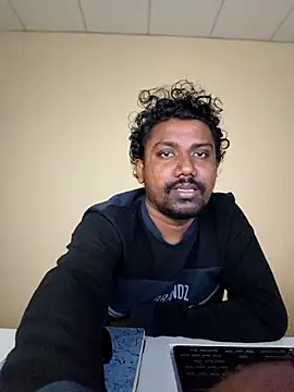 Snapshot of Mallupaiyanaachu chatting on January 5, 2026, 7:06 pm Mallupaiyanaachu online show from January 5, 2026, 7:06 pm