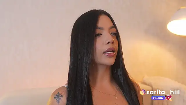 sarah hiill online show from November 7, 2025, 9:08 pm